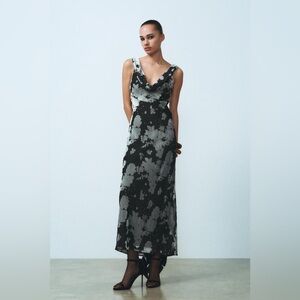 NWT Zara Elegant Black and Gray Floral Velvet Dress